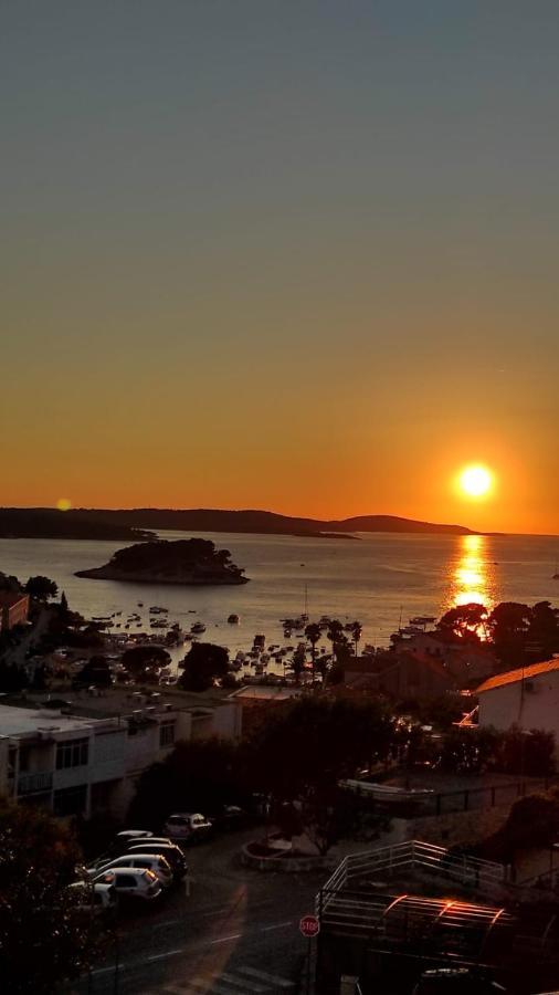 Villa Jani Top Floor Suite Hvar Town Buitenkant foto
